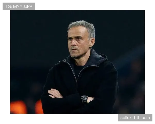 恩里克战术转型:从控球大师到快攻先锋的足球理念革新 恩里克战术转型:从控球大师到快攻先锋的足球理念革新