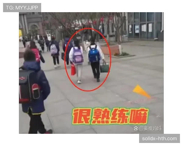 冯彦哲下场后一脸懵，场边那豪车都快盖过比赛了！